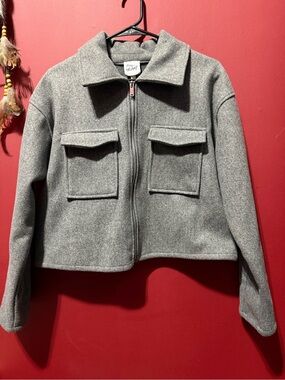 NWT Women’s Gray Cropped Jacket, Size L